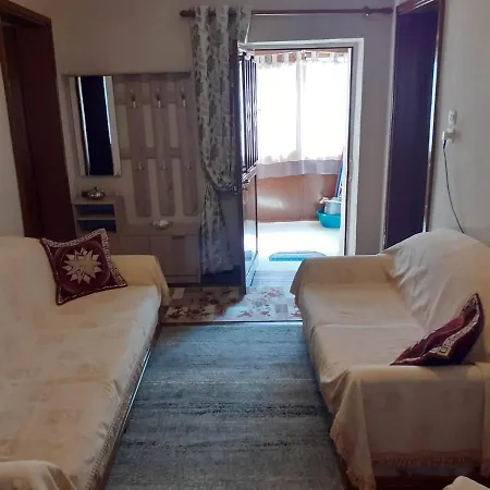 Grandpa's House & Coffee-shop Apartamento Florina