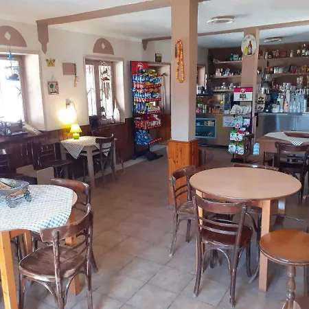 Grandpa's House & Coffee-shop Apartamento *